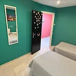 Apartman 2 Line To The Sea