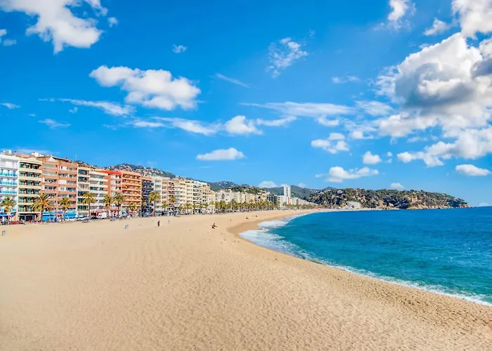 2 Line To The Sea Daire Lloret de Mar